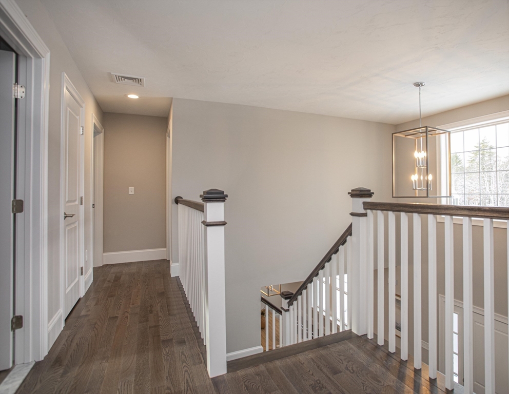 6 Chippewa Way