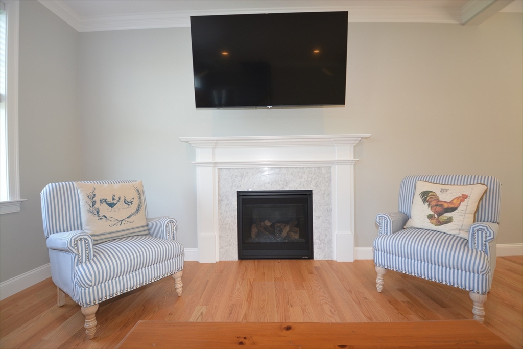 27 Cobblestone Ln