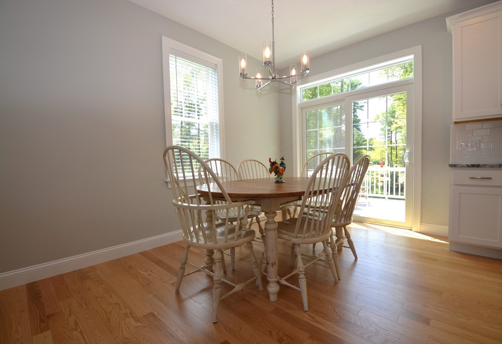 27 Cobblestone Ln