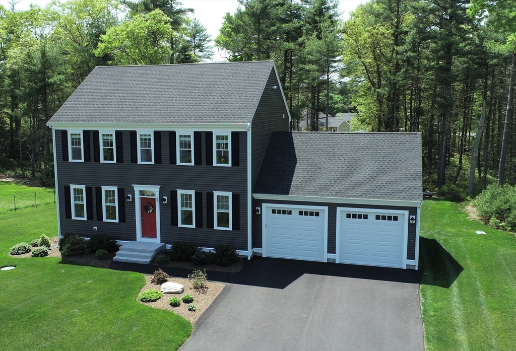 27 Cobblestone Ln