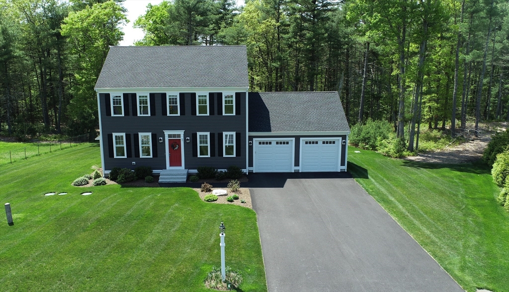 27 Cobblestone Ln