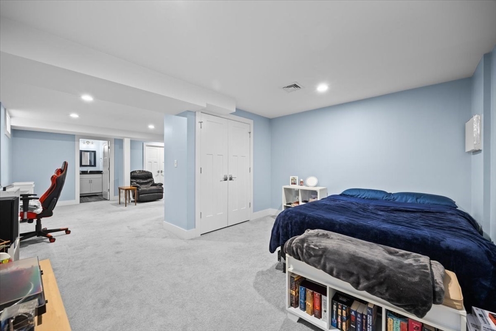 220 Center Street # 6