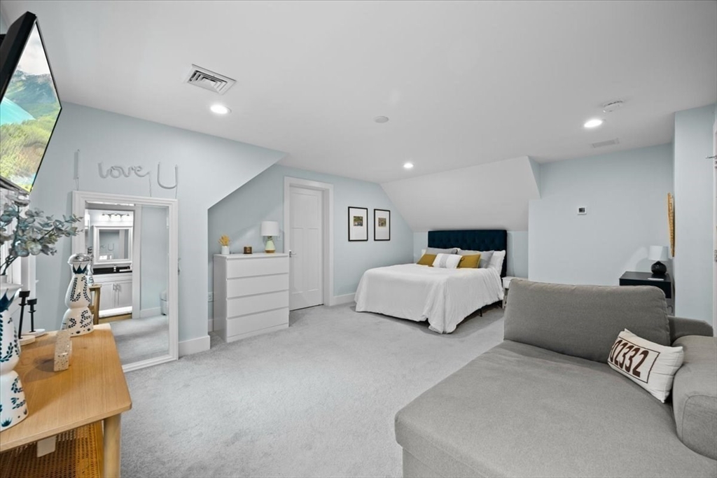 220 Center Street # 6