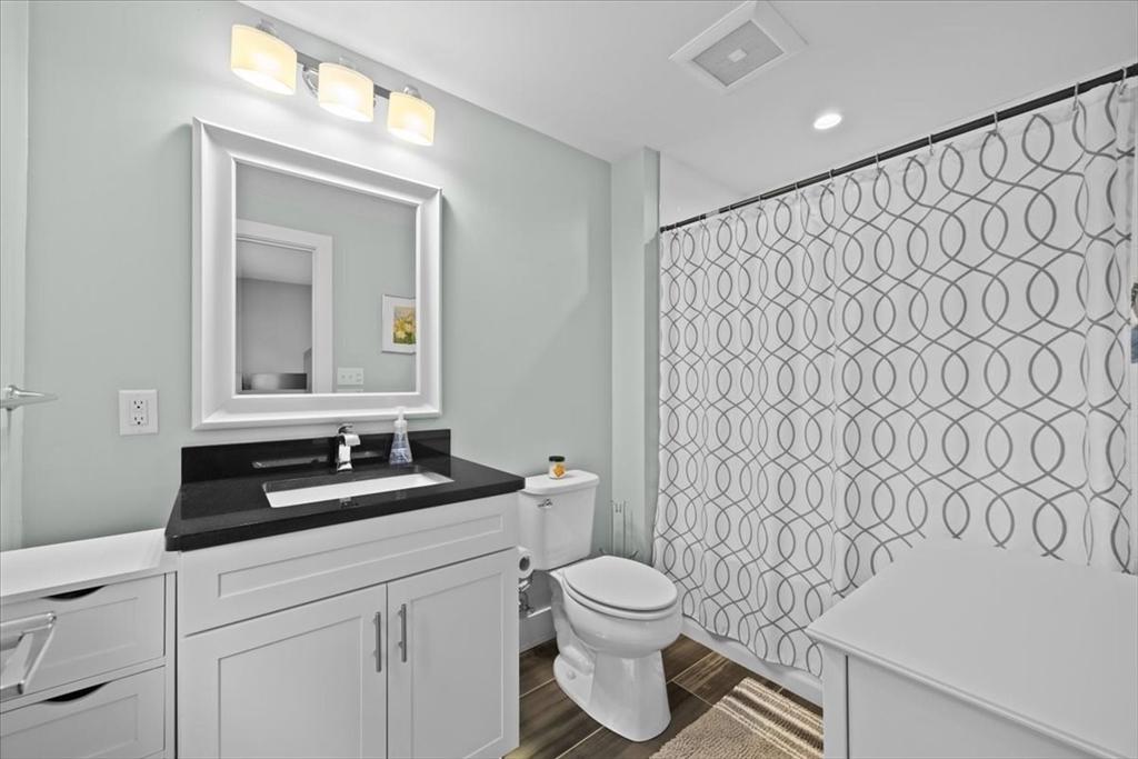 220 Center Street # 6