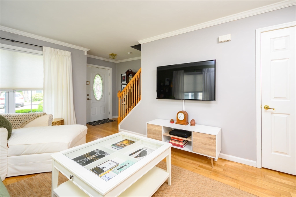 105 Wampatuck St # 2