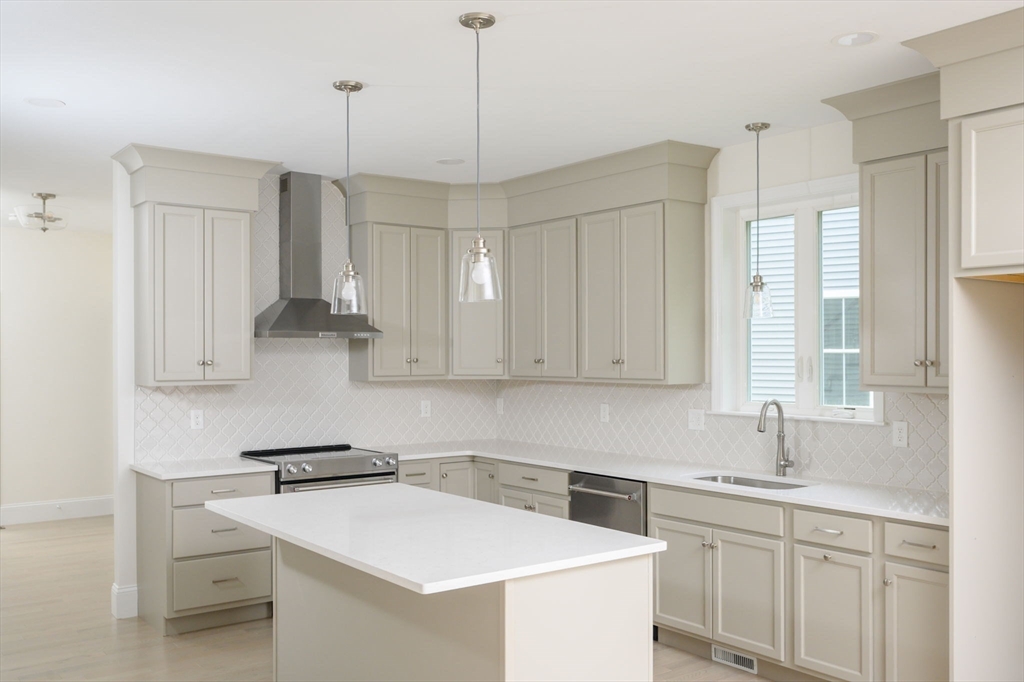 26 Howland Trail # 32