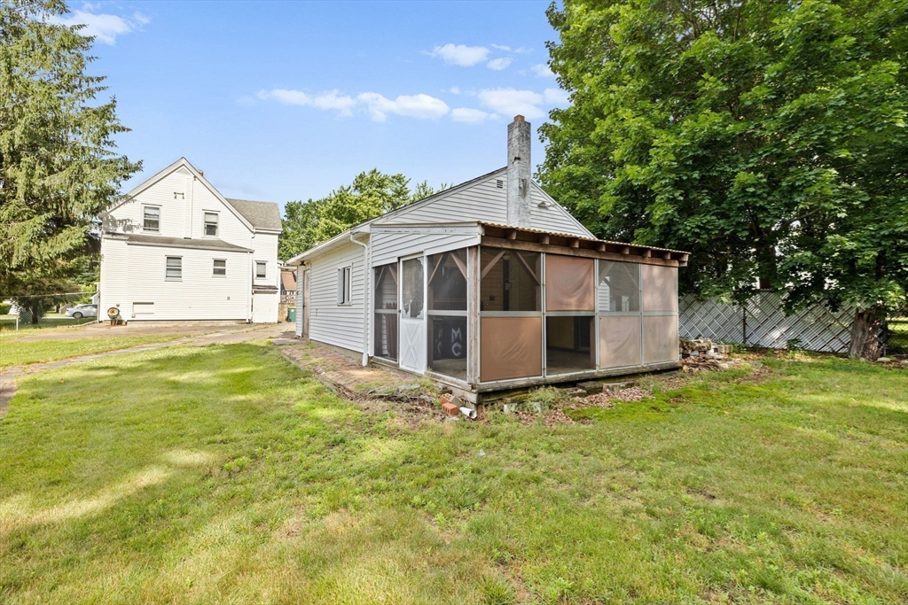 131 Spruce St