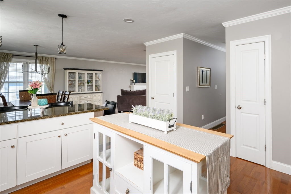 102 Sawmill Ln # 102