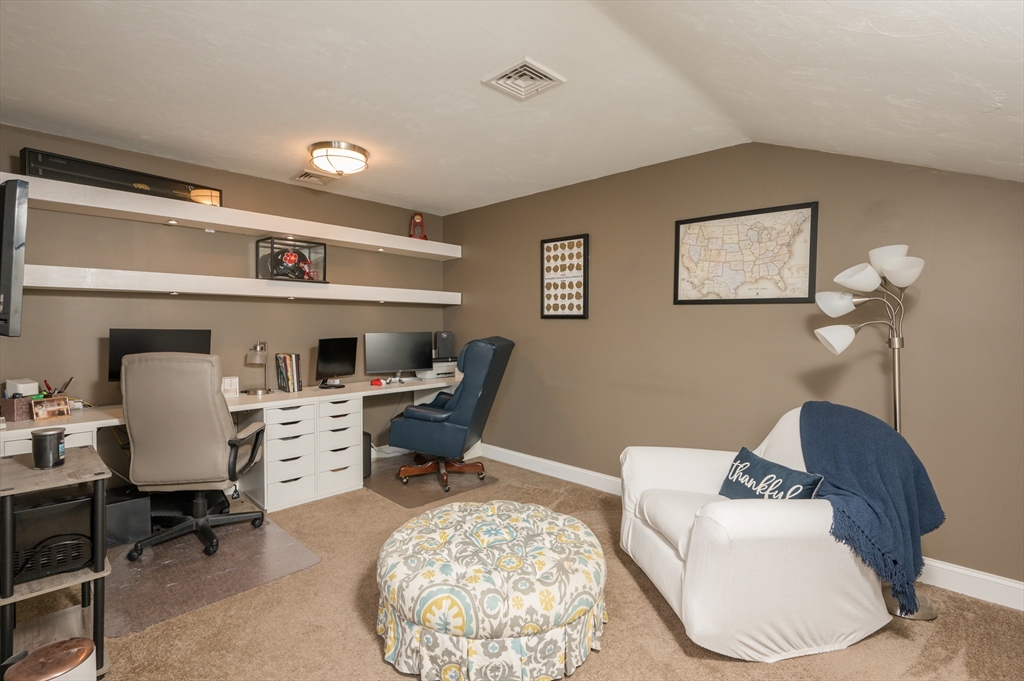 102 Sawmill Ln # 102