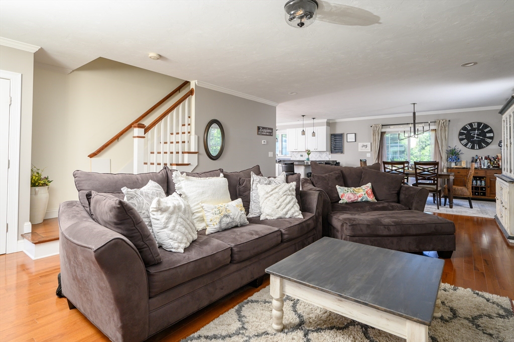 102 Sawmill Ln # 102