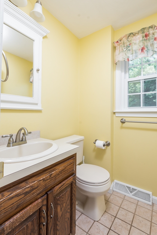 25 Reservoir Rd # 7 Unit: C-7