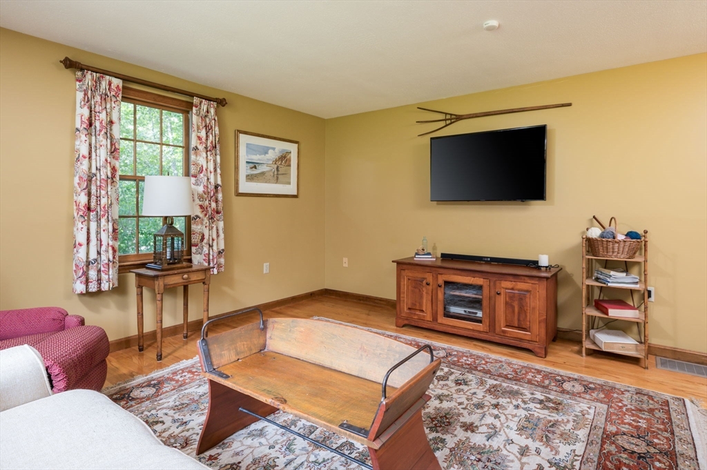 42 Crabtree Rd