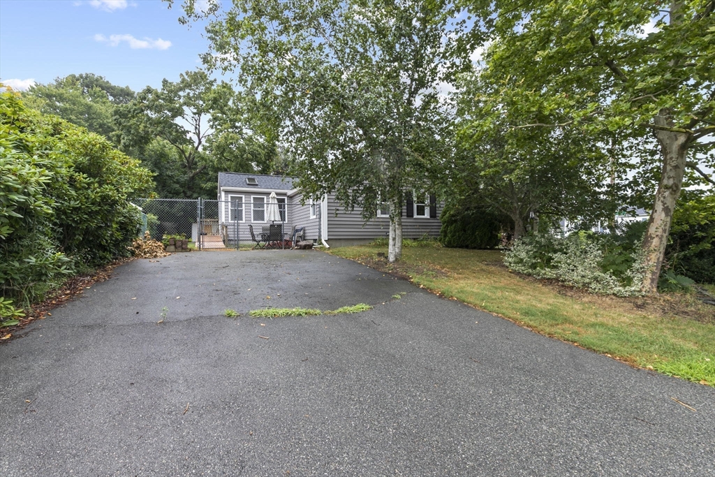 77 Olson St