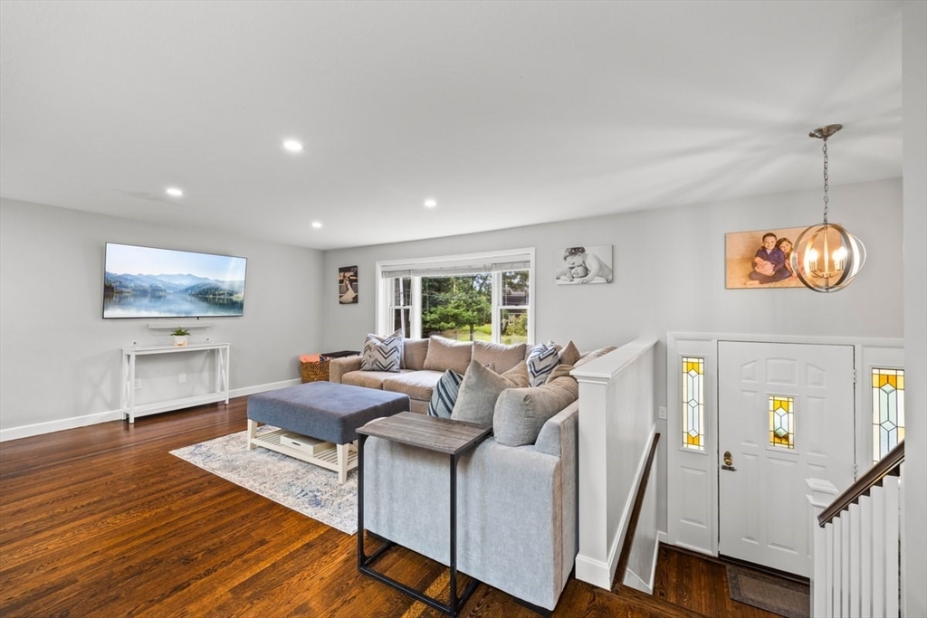 26 Delorenzo Drive