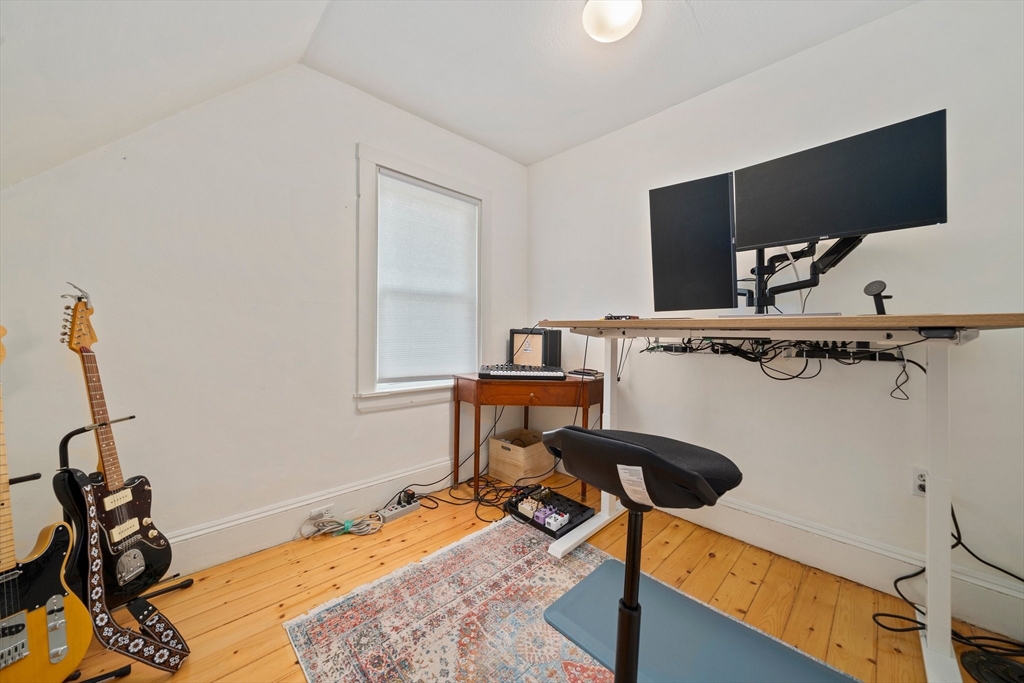 96 Lincoln St