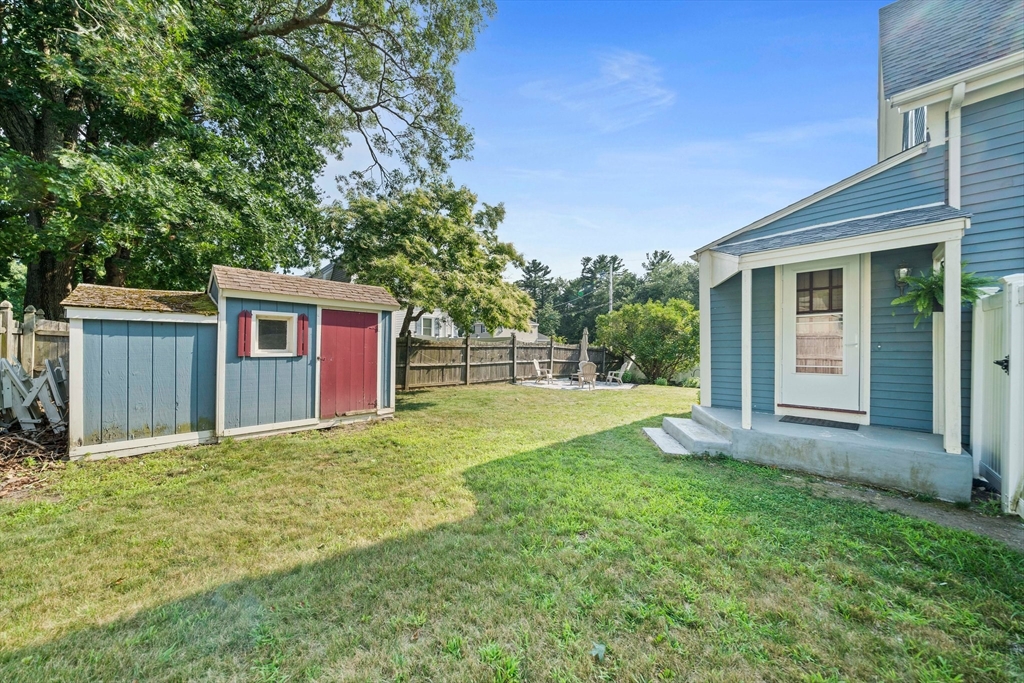 96 Lincoln St