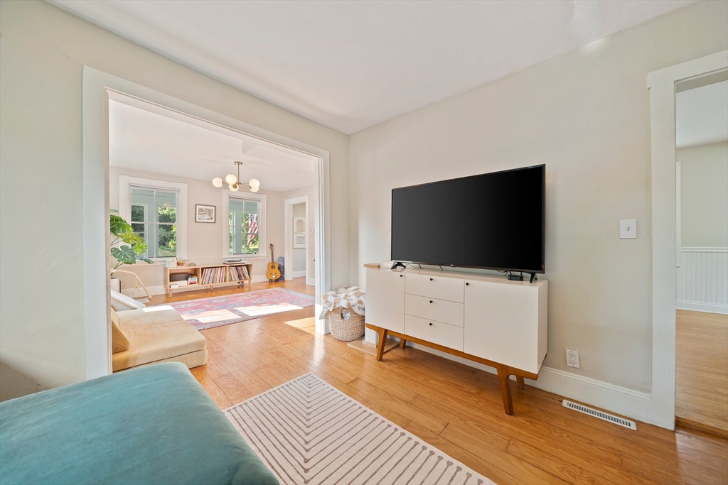 96 Lincoln St