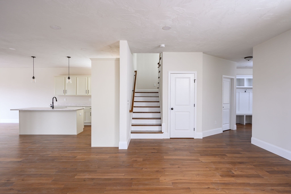 28 Metacomet Road # 28 Unit: #28