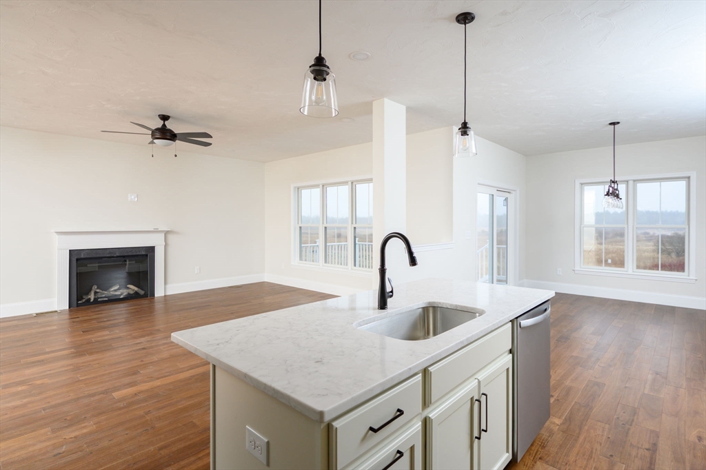 28 Metacomet Road # 28 Unit: #28