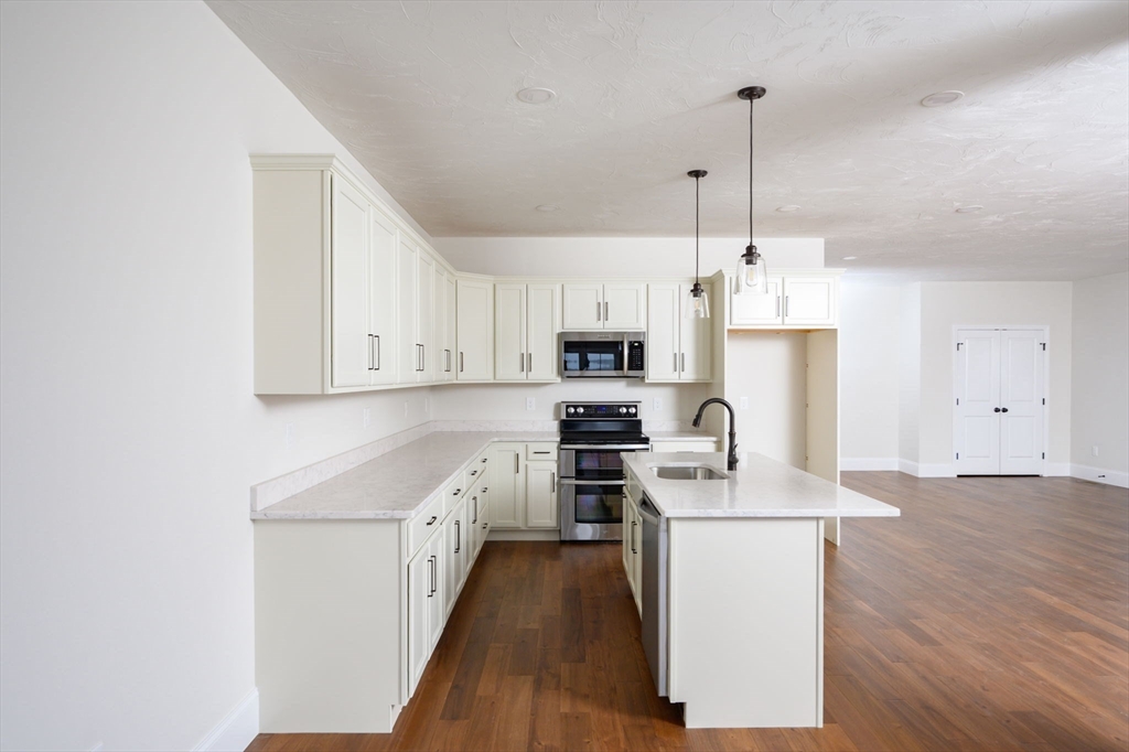 28 Metacomet Road # 28 Unit: #28