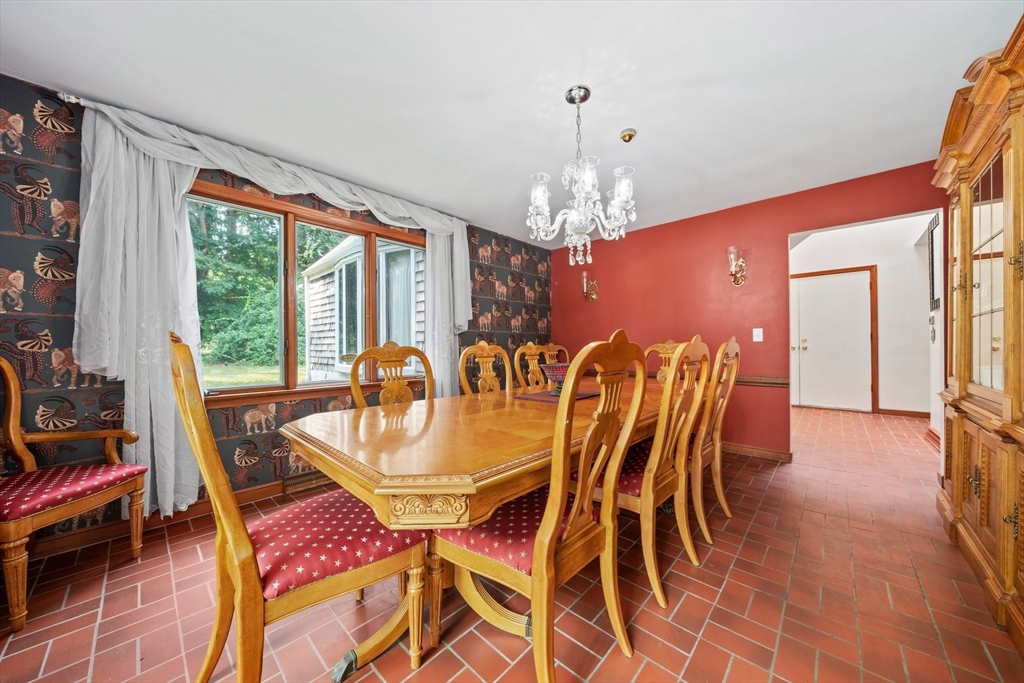 25 Rock Meadow Dr