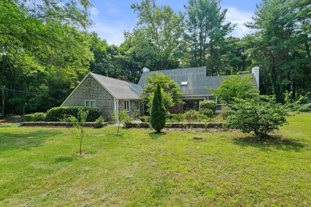 25 Rock Meadow Dr