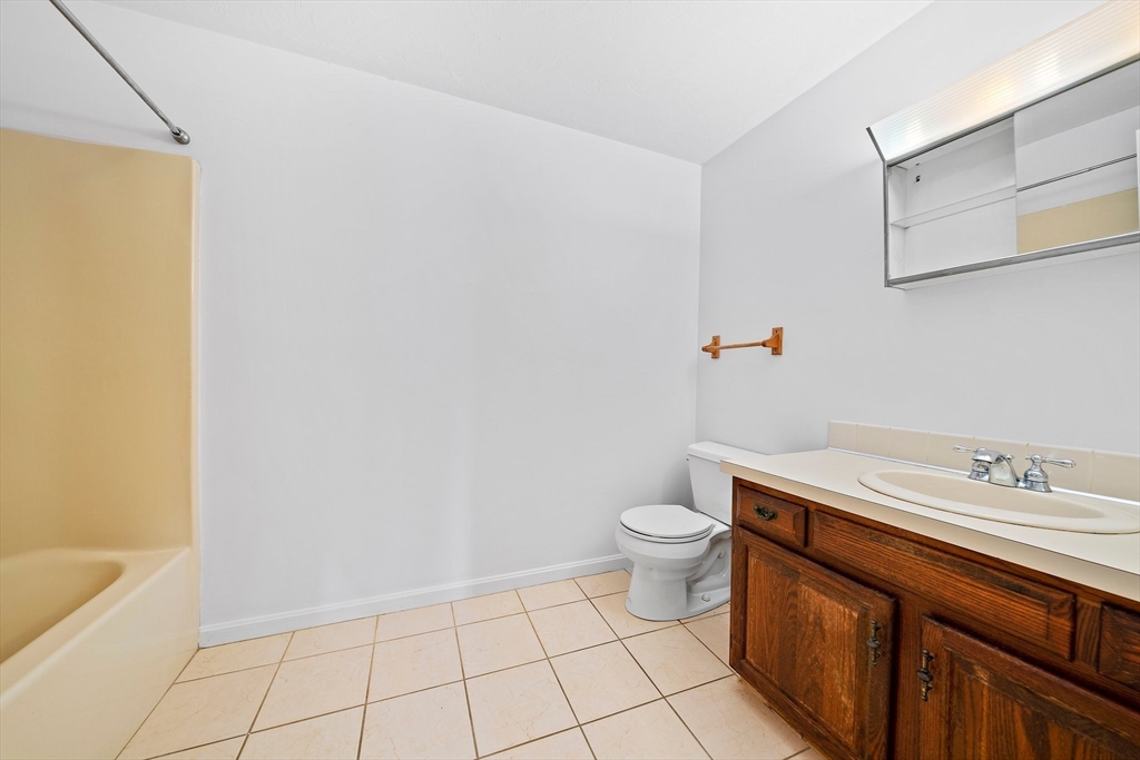 25 Reservoir Rd # C1