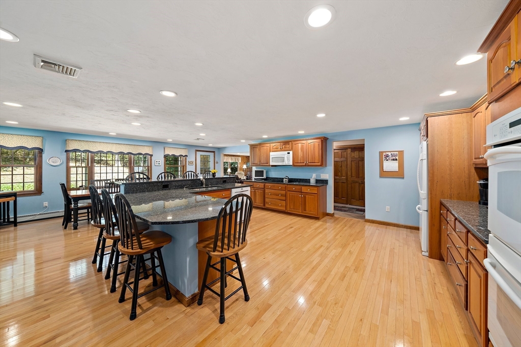 12 Running Stream Rd