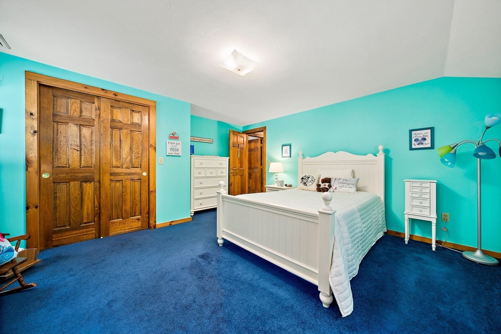 12 Running Stream Rd