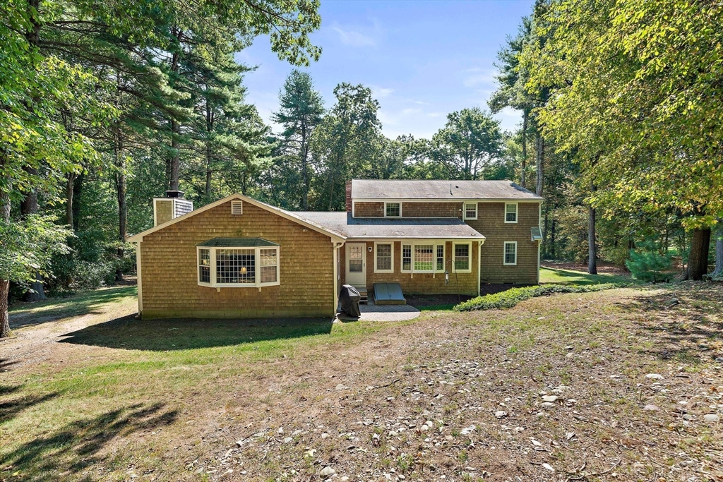 12 Running Stream Rd