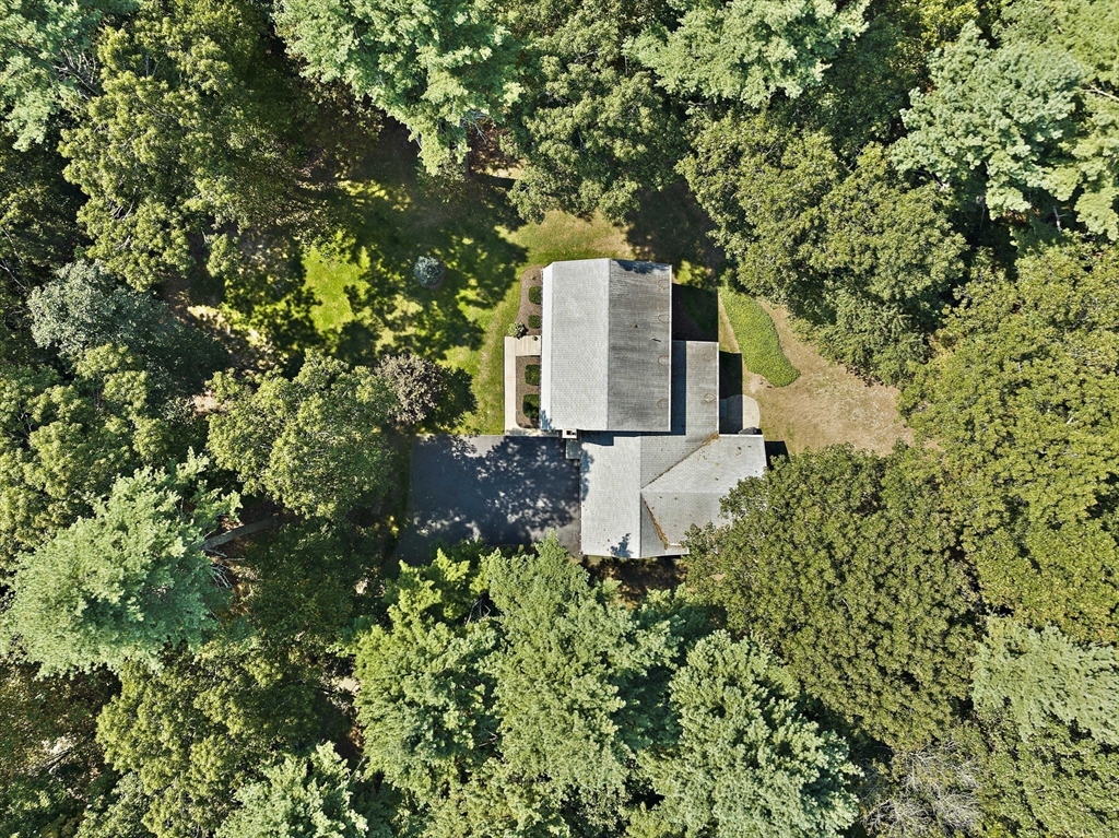 12 Running Stream Rd