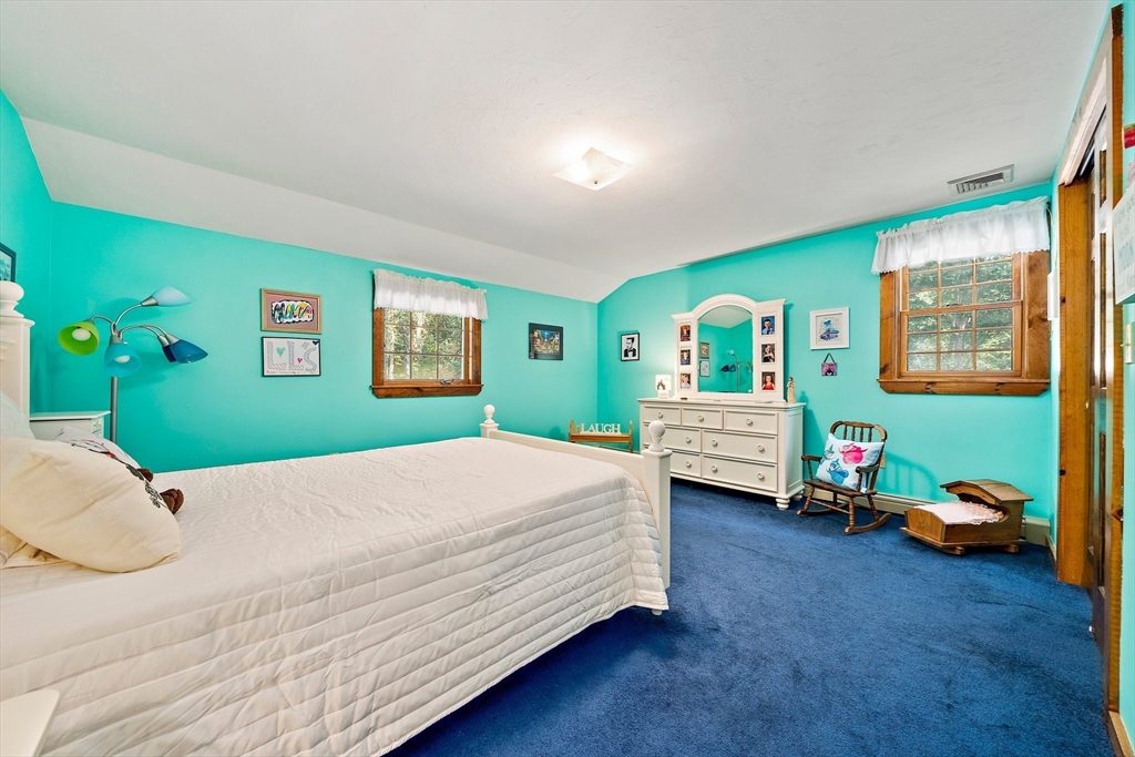 12 Running Stream Rd