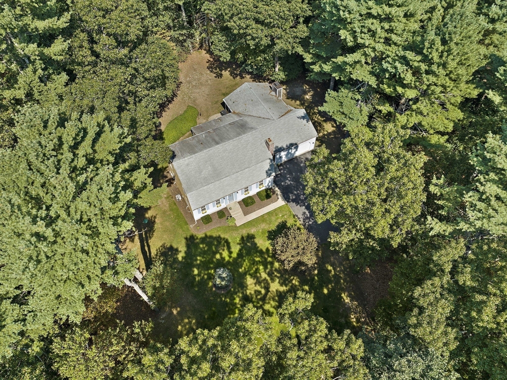 12 Running Stream Rd