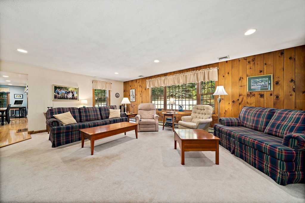12 Running Stream Rd