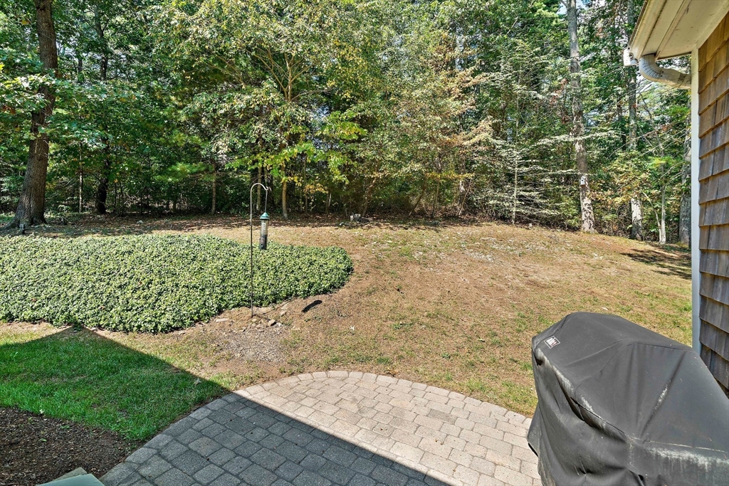 12 Running Stream Rd