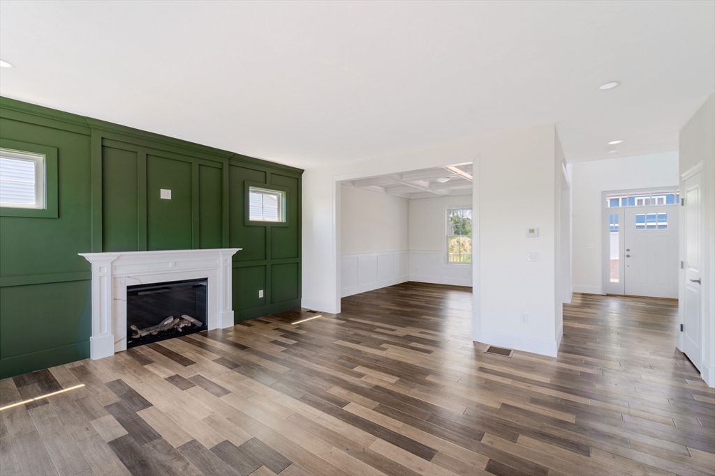13 Narragansett Drive