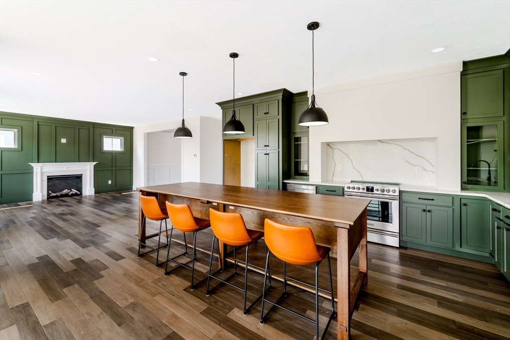 13 Narragansett Drive