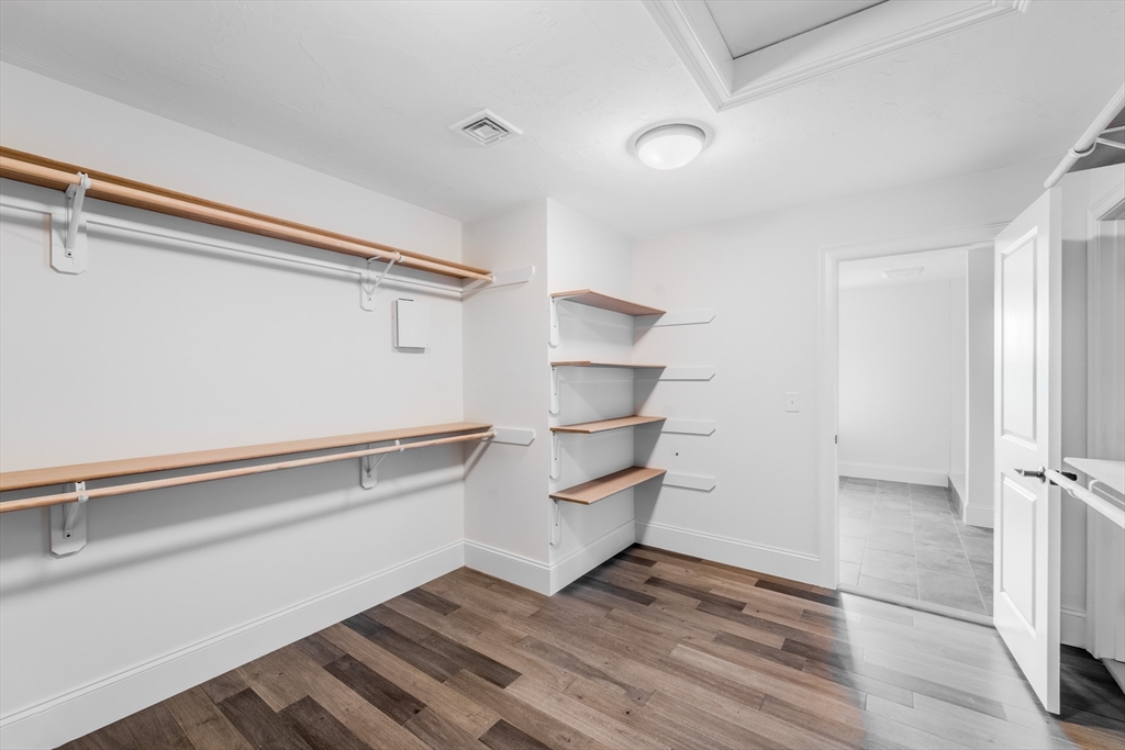 13 Narragansett Drive