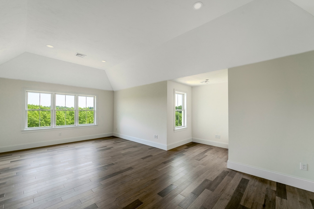 13 Narragansett Drive