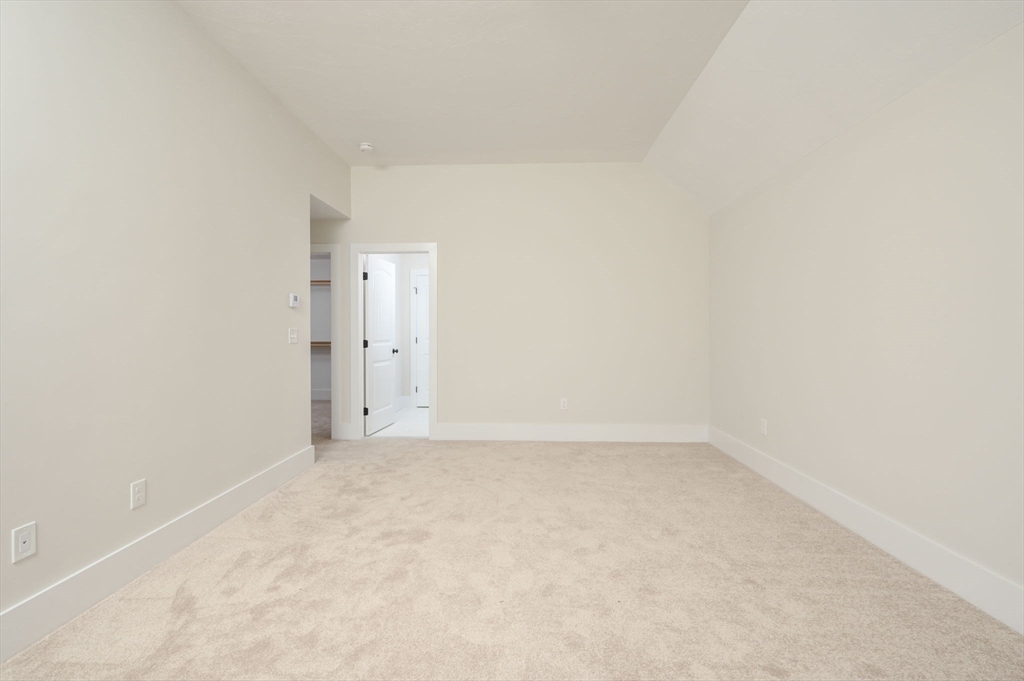 9 Narragansett Drive