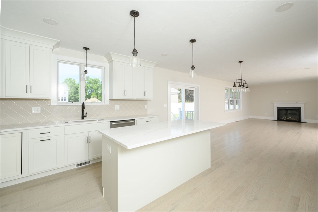 9 Narragansett Drive