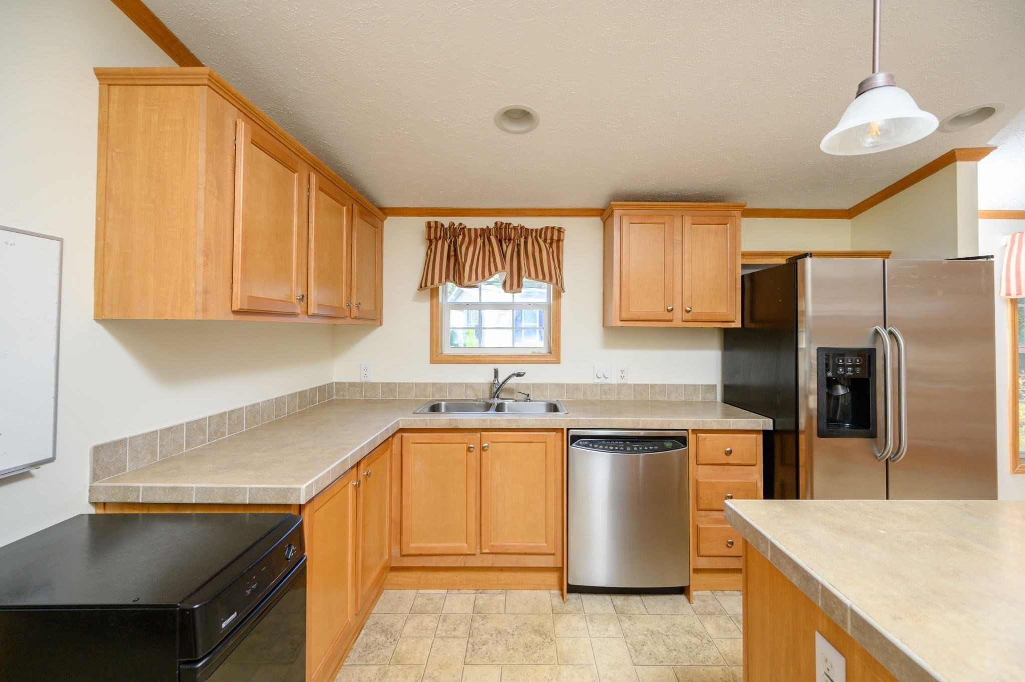 33 Adams Circle