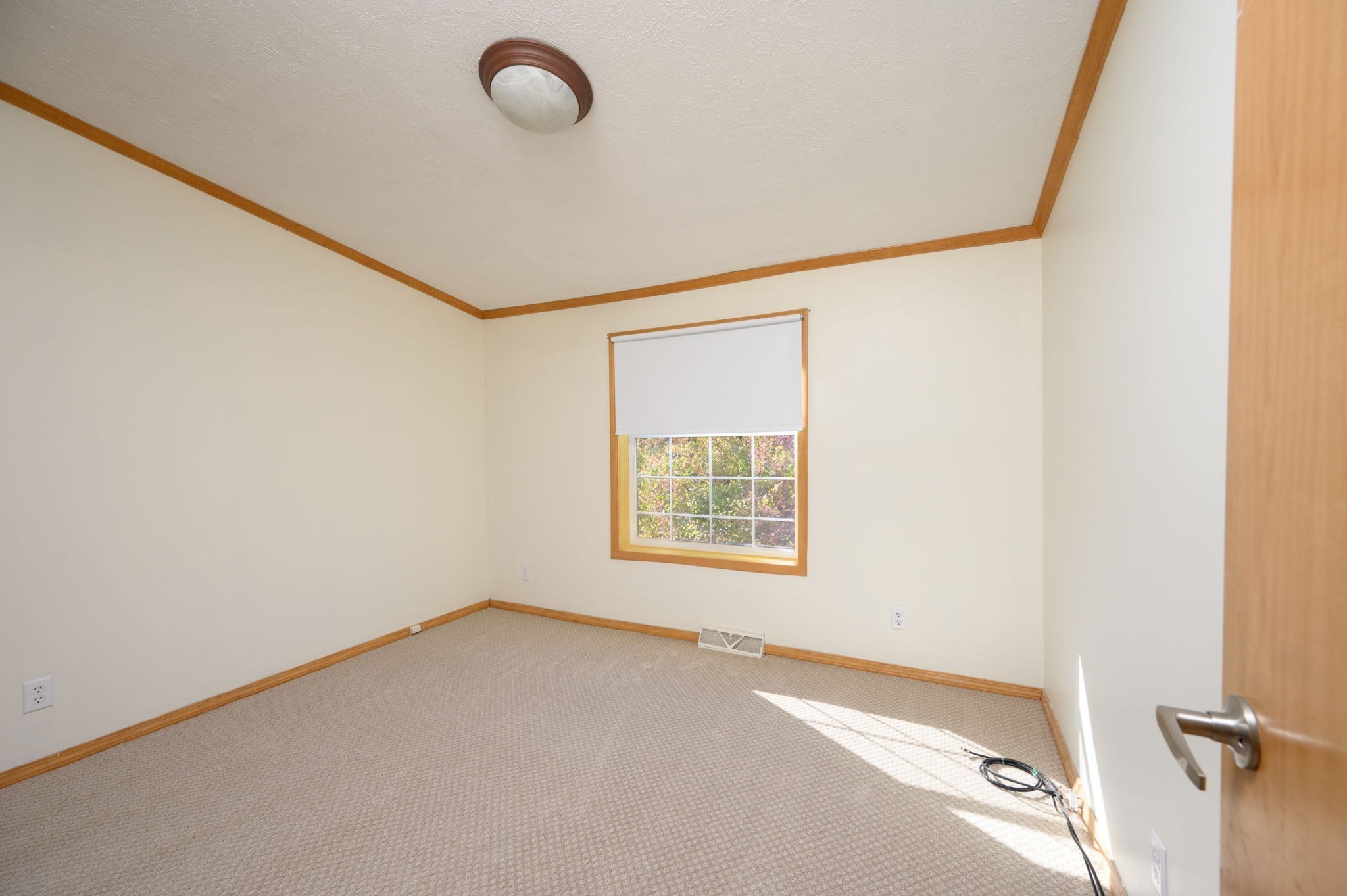 33 Adams Circle