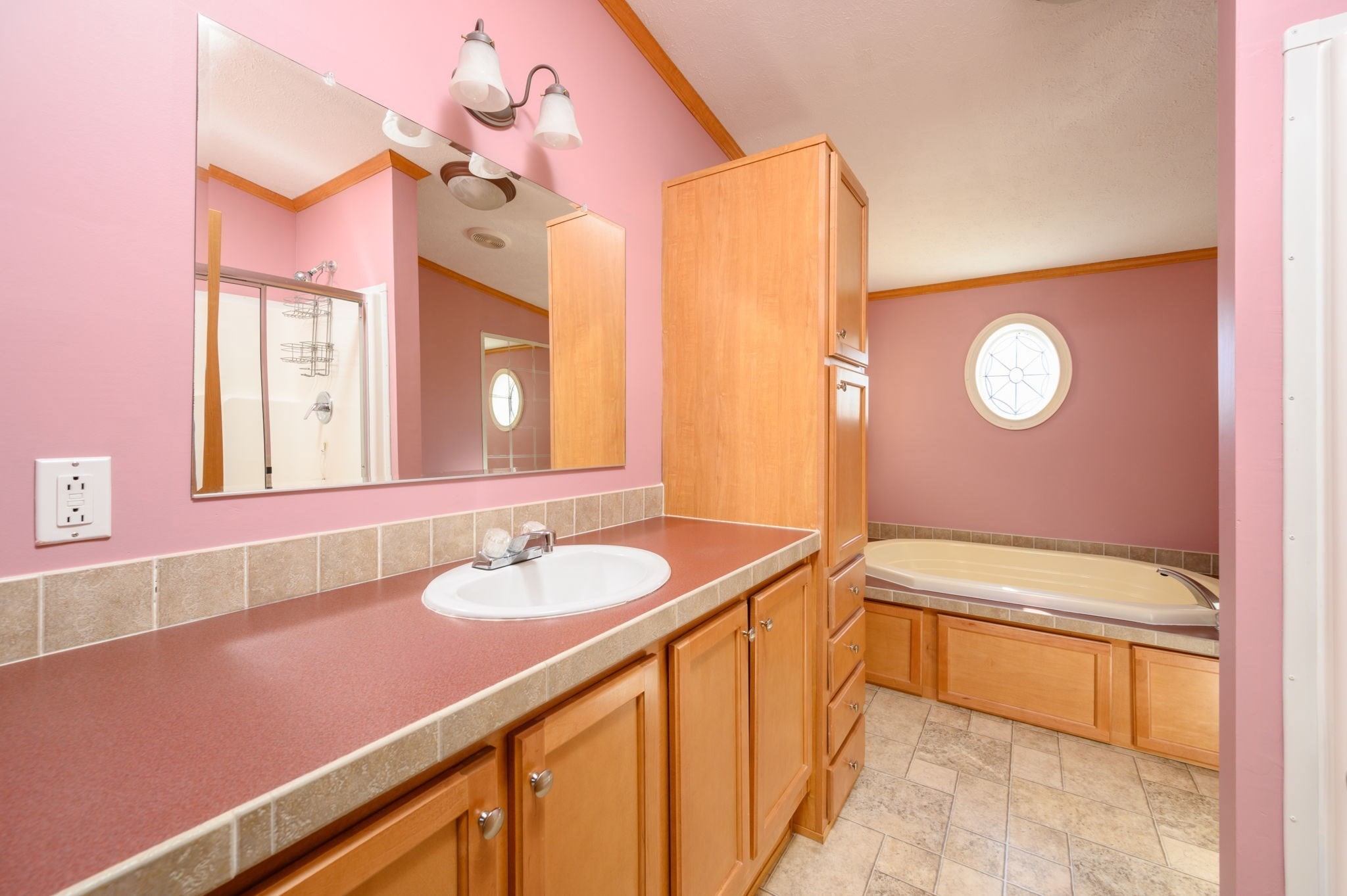 33 Adams Circle