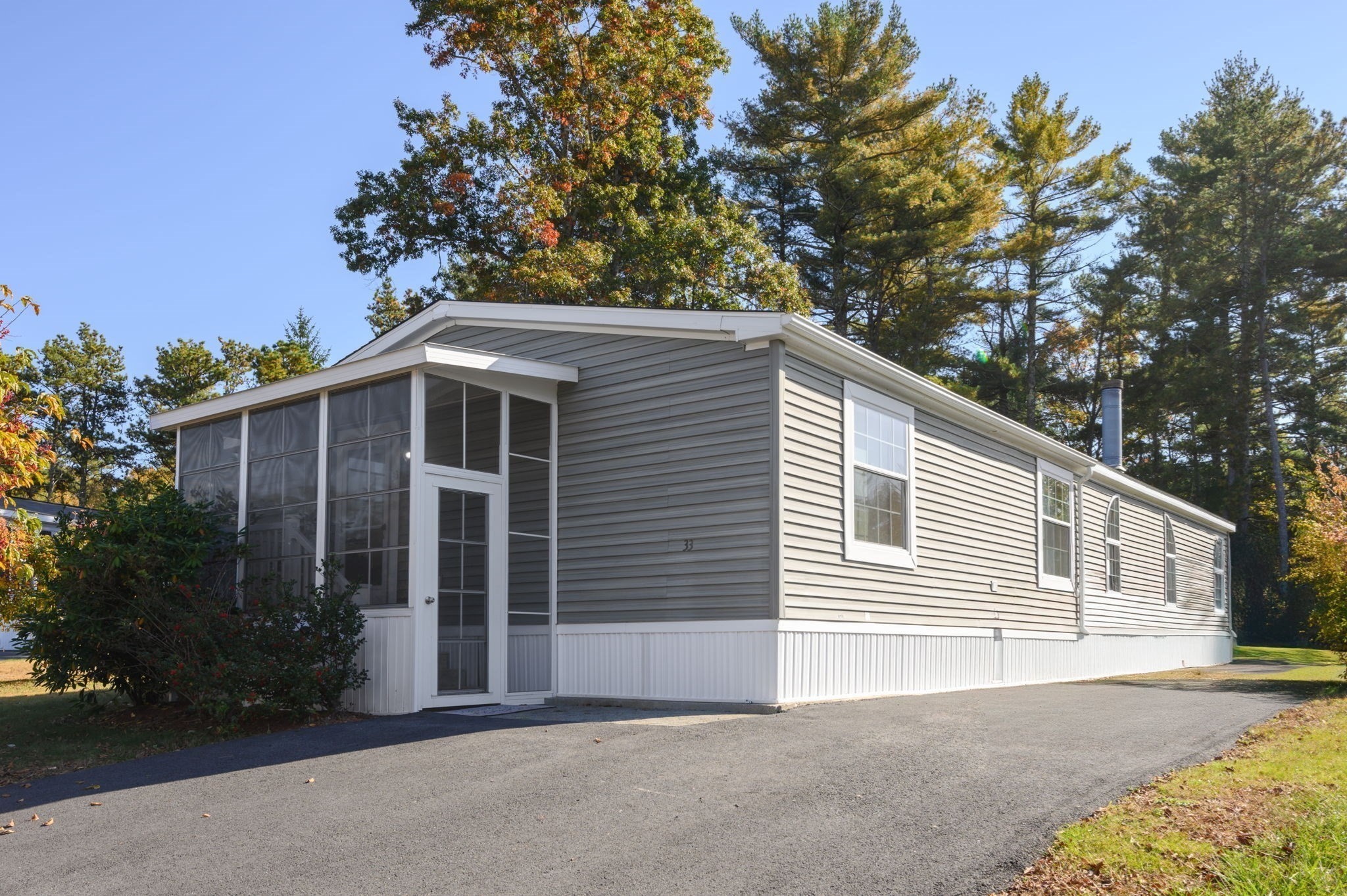 33 Adams Circle