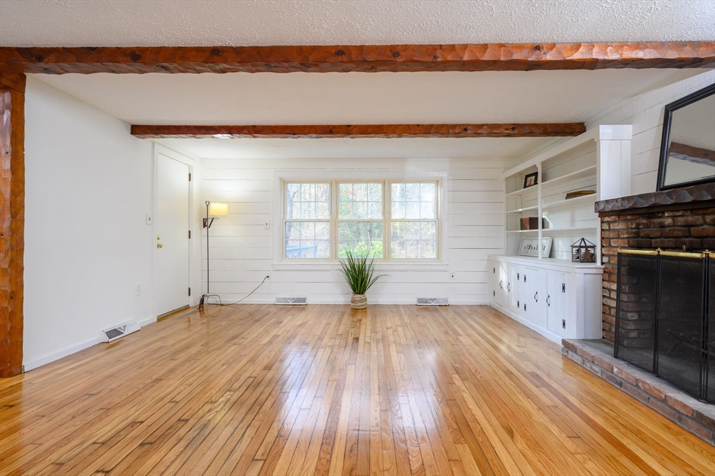102 Brook Bend Rd
