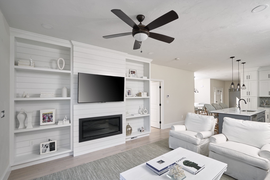 54 Metacomet Road # 17