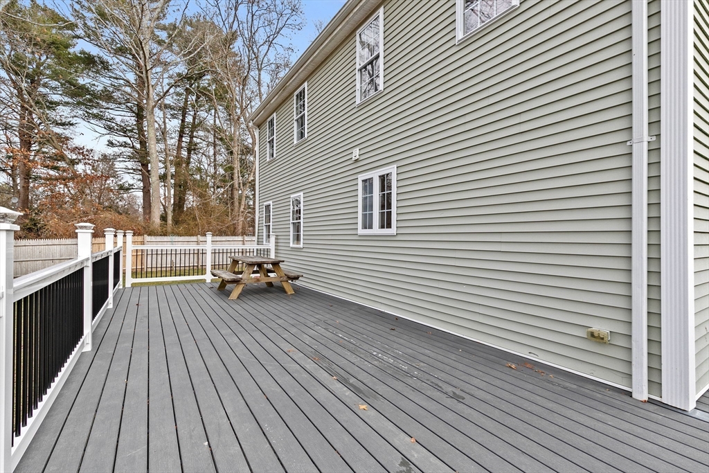 206 Waltham St