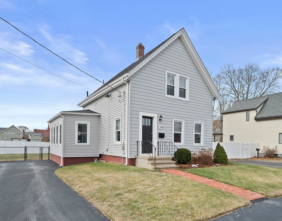 336 Howard St