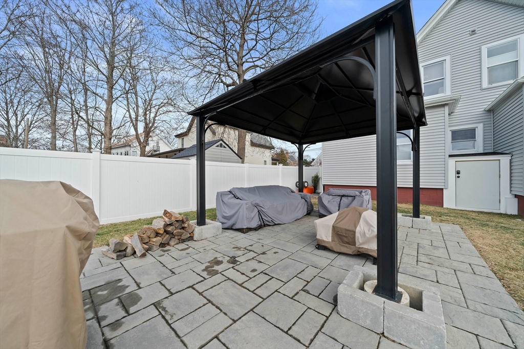 336 Howard St